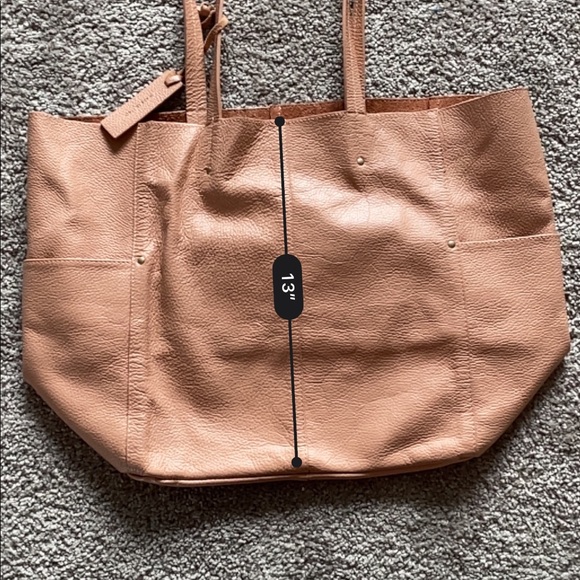American Eagle cream genuine leather tote - Picture 4 of 6
